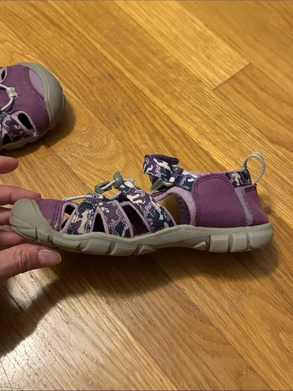 Keen Purple Girls' Closed-Toe Outdoor Sandals with Patterned Straps